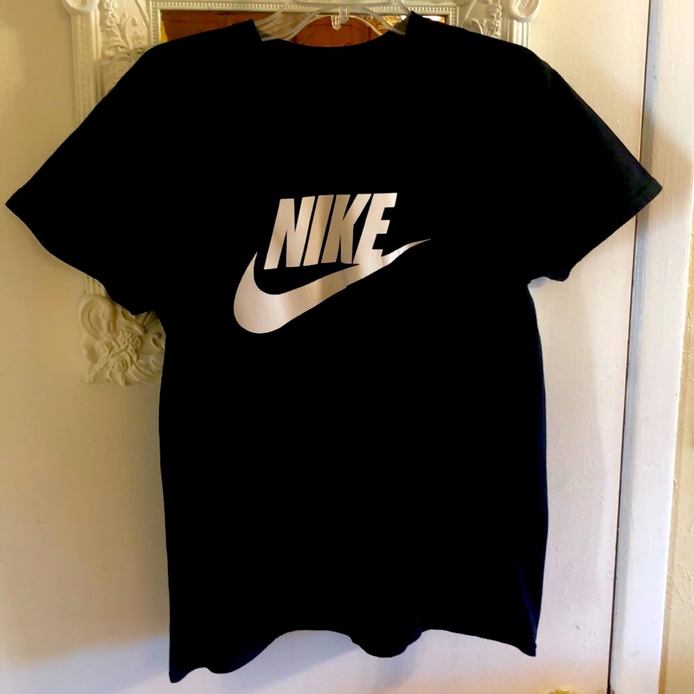 GILDAN Nike T-shirt